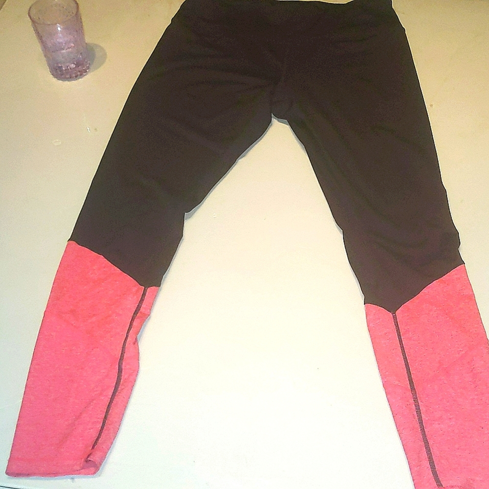 Reebok workout /yoga pants